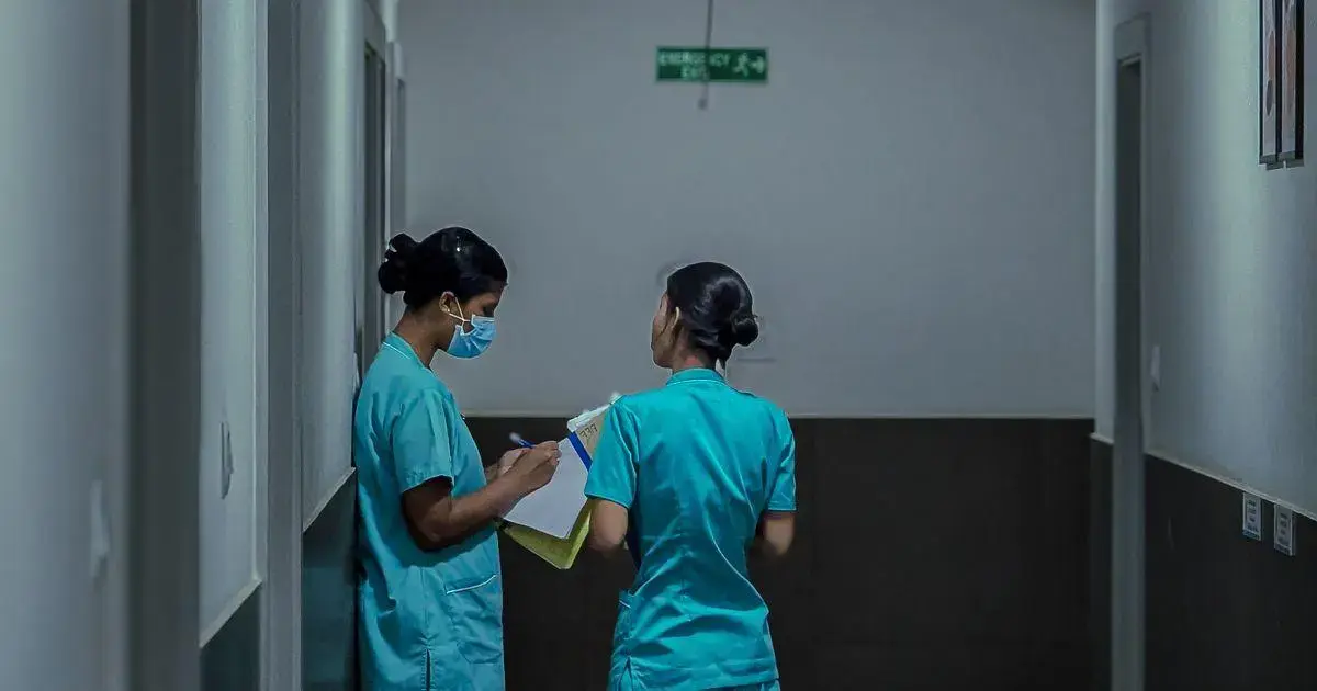Carrières en santé : opportunités et défis, salaires et voies d’accès