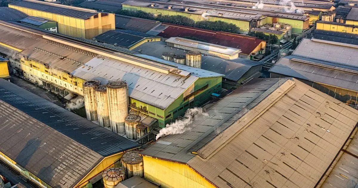 Comment les carrières manufacturières changent: IA, salaires, métiers en demande