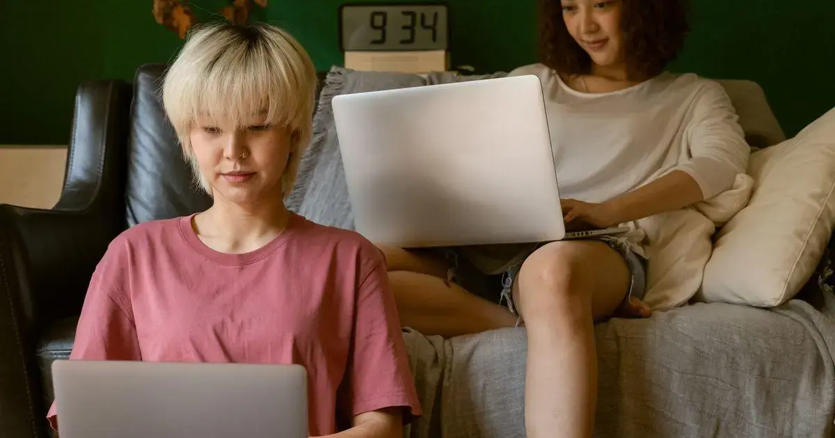 Why Remote Work Is Transforming Creative Industries: speed, reach and cost wins